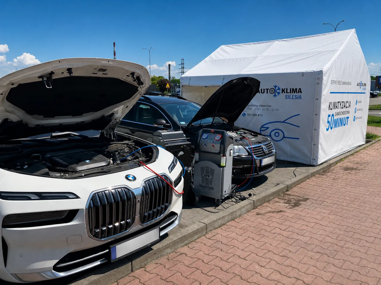 Auto Klima Silesia podczas serwisu klimatyzacji samochodowej przy Parku Handlowym Arena
